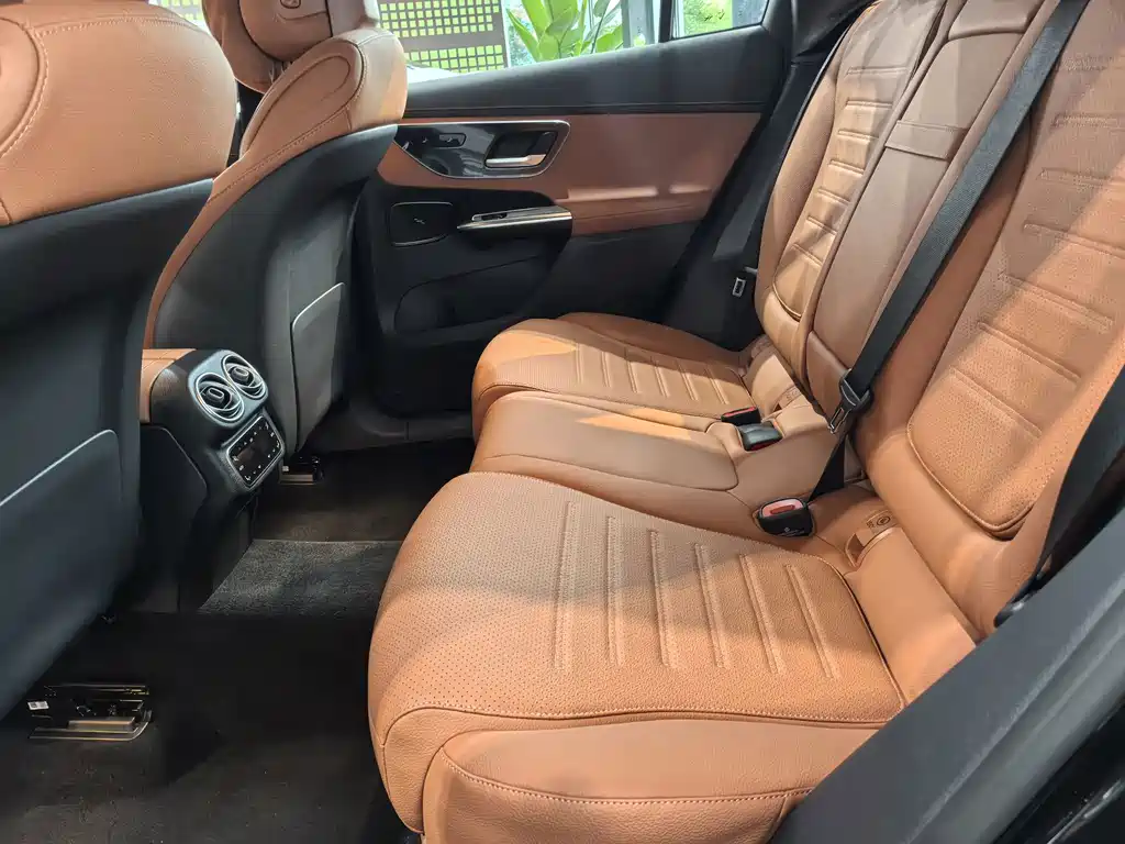 Mercedes-Benz GLC — миниатюра 14