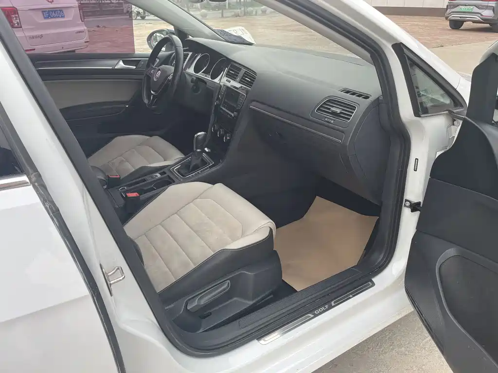 Volkswagen Golf — миниатюра 8