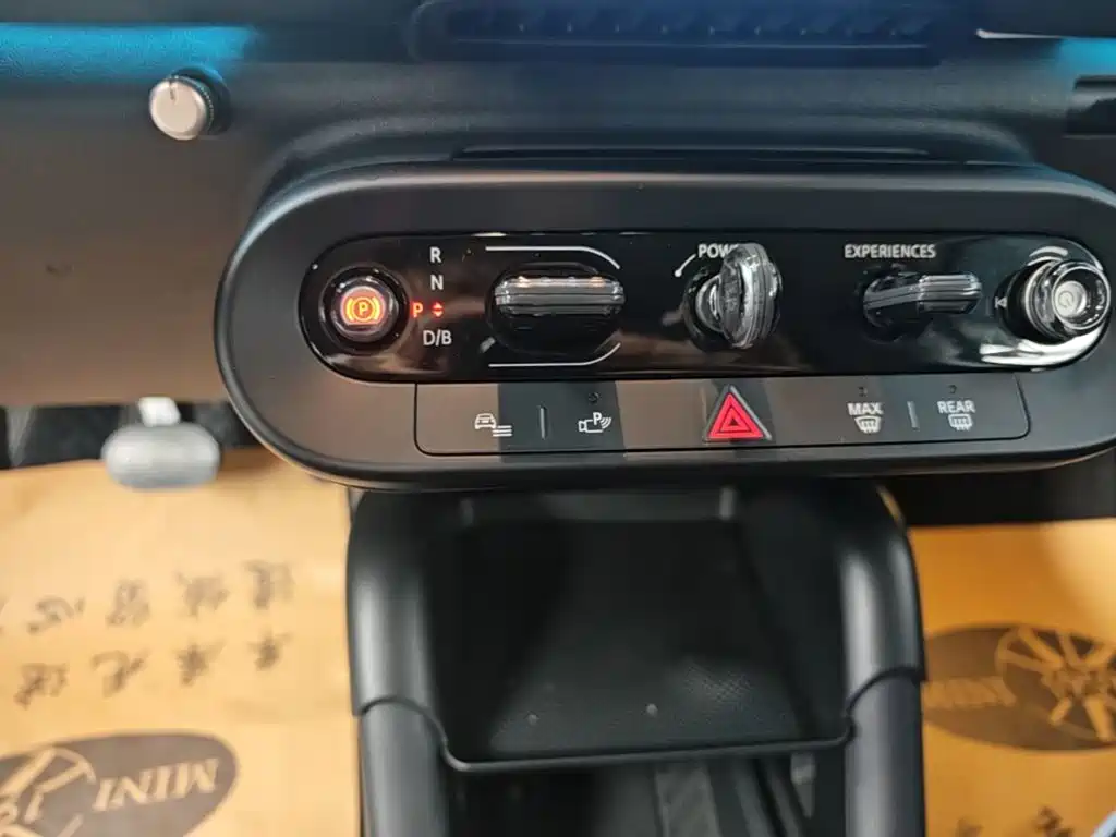 MINI MINI COOPER EV — миниатюра 14