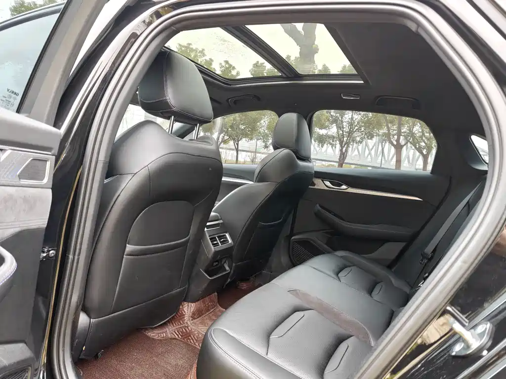 GEELY AUTOMOBILE XINGRUI