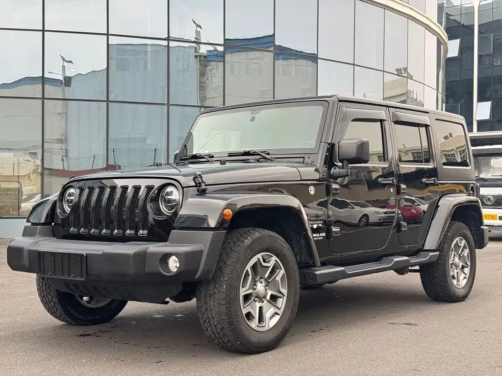 Купить Jeep Wrangler