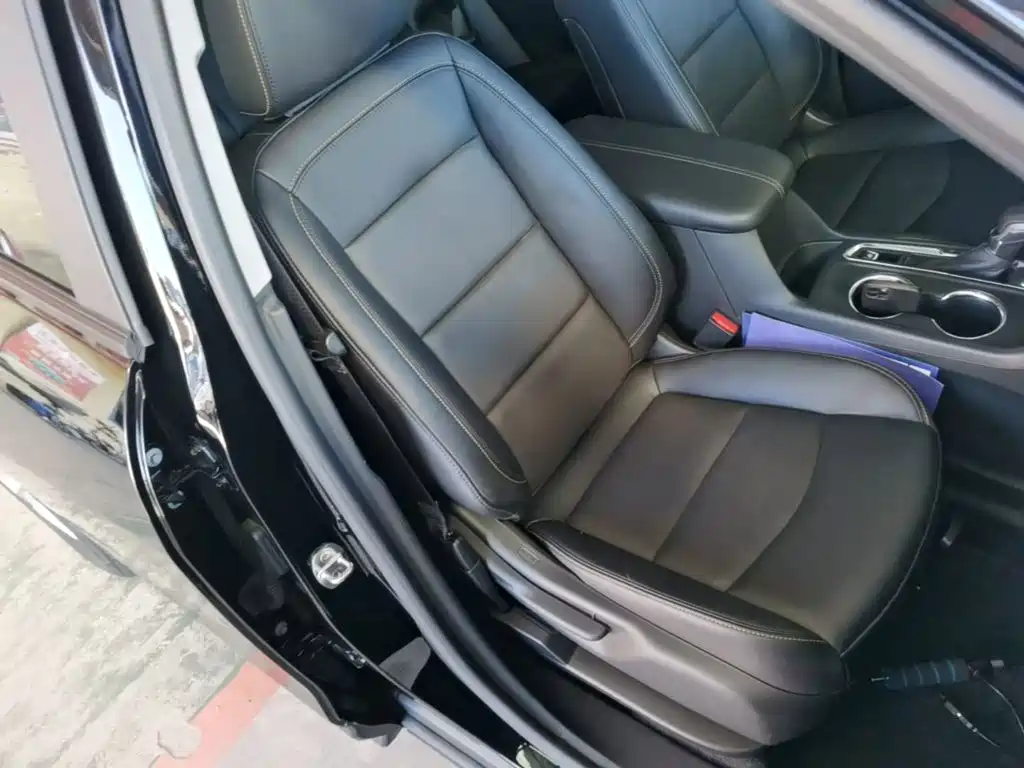 Chevrolet Equinox — миниатюра 25