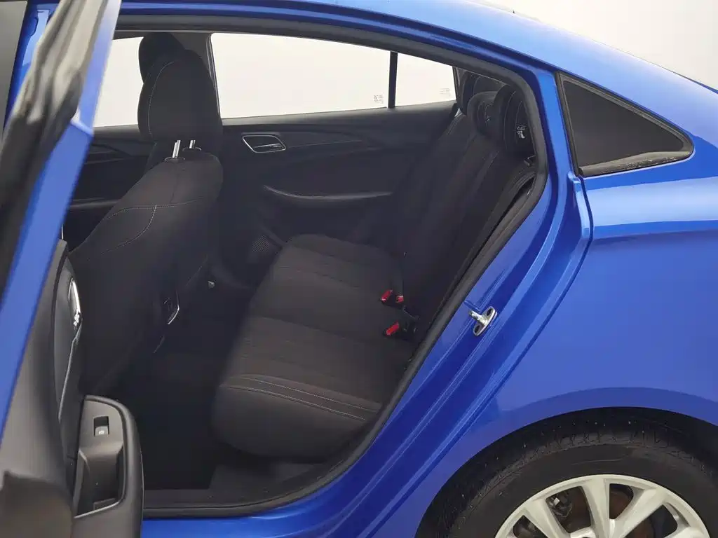 Roewe i5 — миниатюра 15
