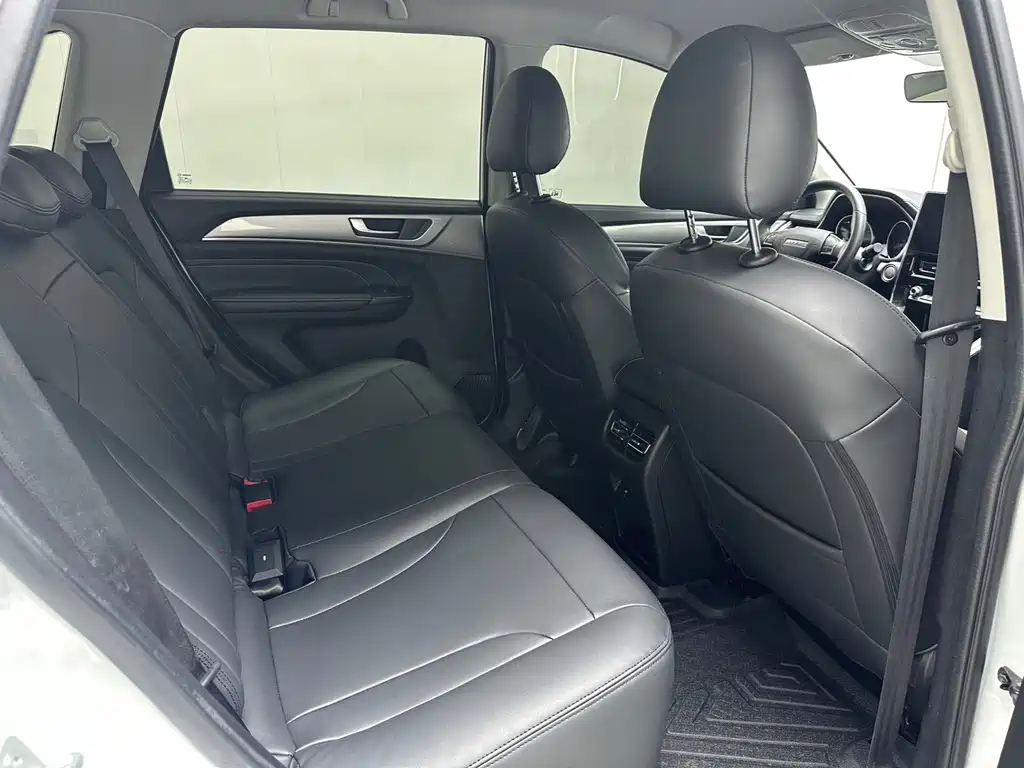 Haval M6 — миниатюра 6
