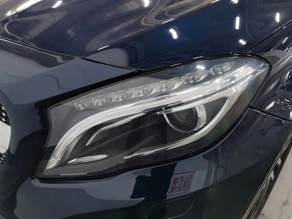 Mercedes-Benz GLA 2015 GLA 220 4MATIC Fashion