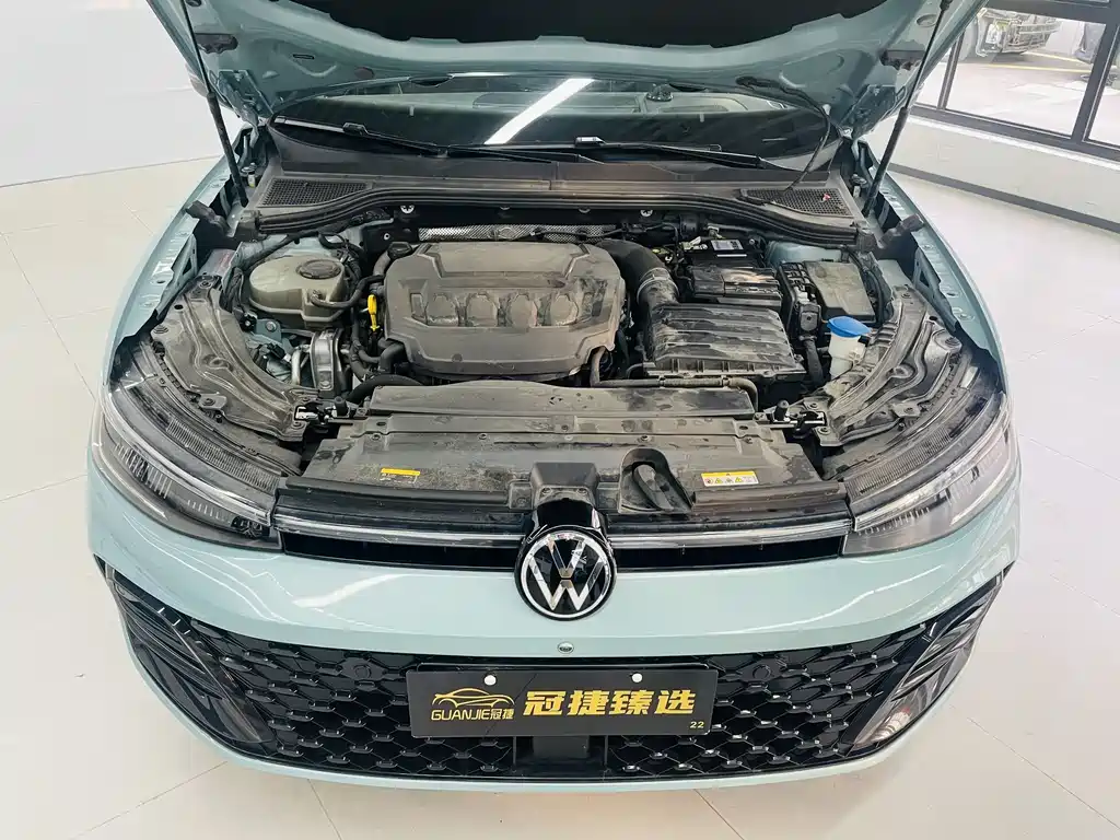 Volkswagen Passat 2025 Pro 380TSI
