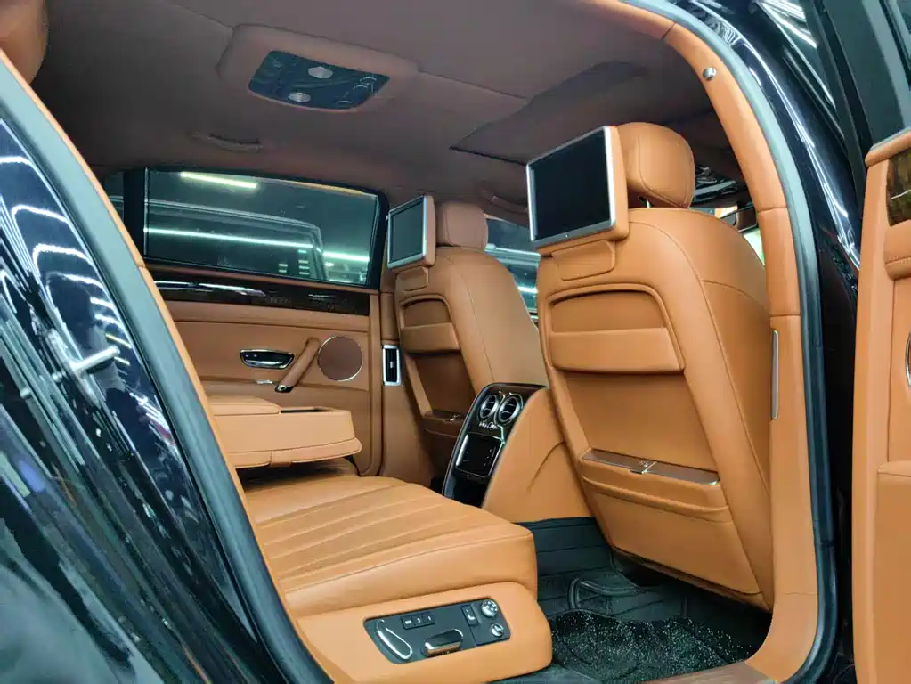 Bentley Flying Spur 2015 4.0T V8 Standard