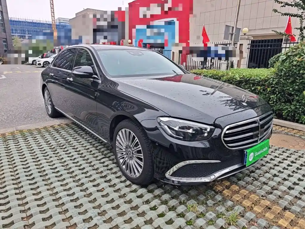 Mercedes-Benz E-Class — миниатюра 4