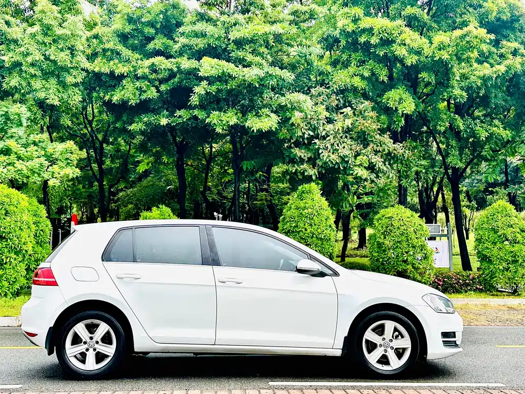 Volkswagen Golf — миниатюра 5