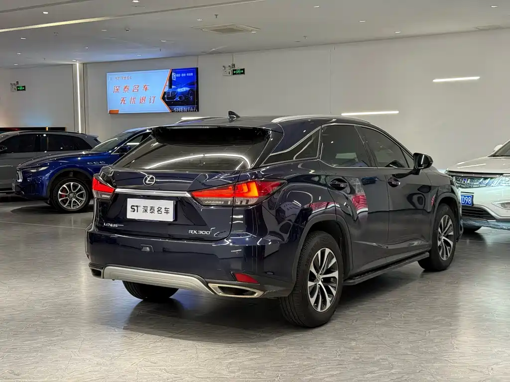 Lexus RX — миниатюра 9