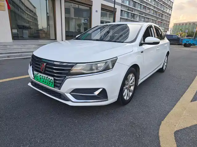 ROEWE  I6 NEW ENERGY 2019