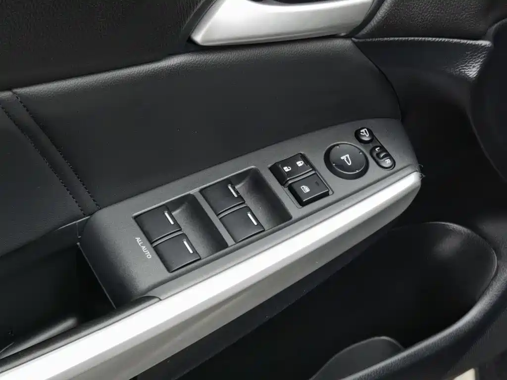 Honda Crosstour — миниатюра 9
