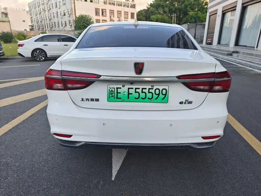 ROEWE  I6 NEW ENERGY