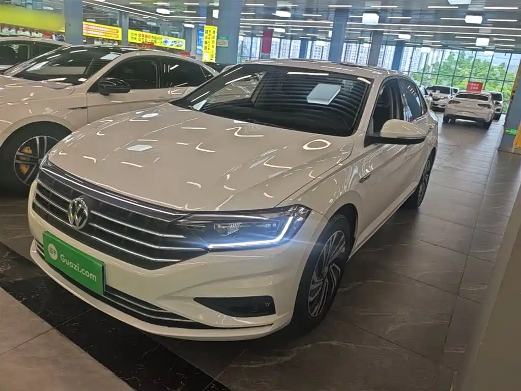 Volkswagen Sagitar 2022
