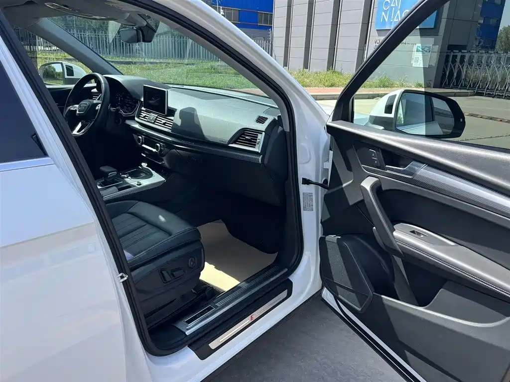 Audi Q5L 2020 45 TFSI Premium Fashion