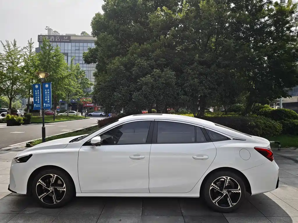 MG 5 2022 1.5T Luxury