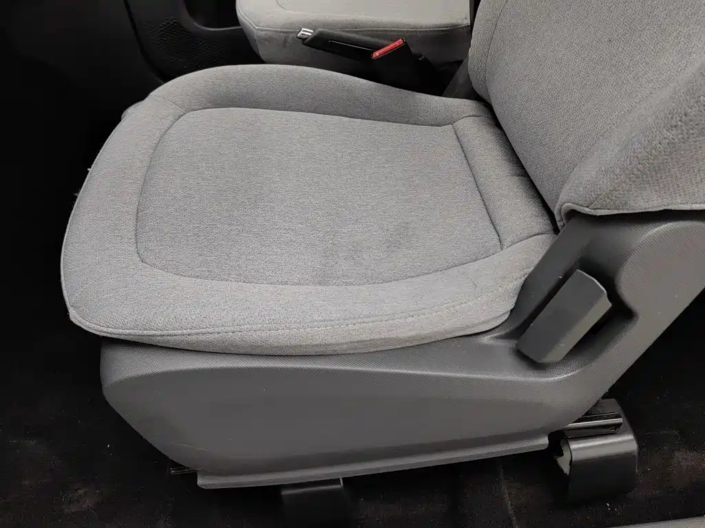 Wuling MINIEV — миниатюра 20