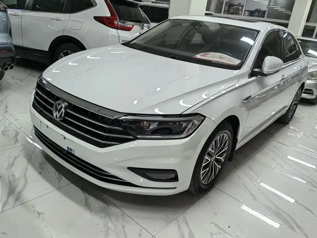 Volkswagen Sagitar 2021