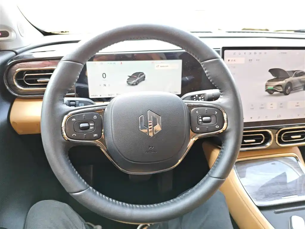 ZERO-RUNNING CAR ZERO RUN C11