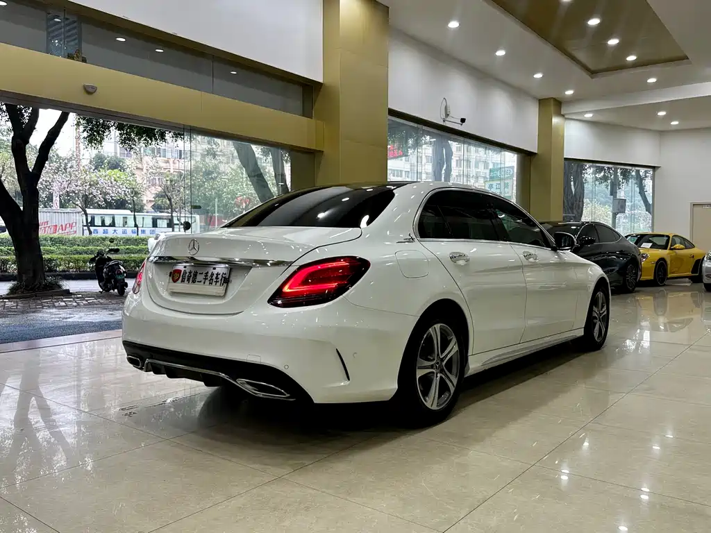 MERCEDES-BENZ C CLASS