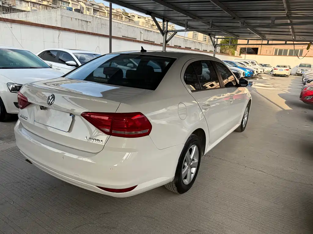 VOLKSWAGEN LAVIDA