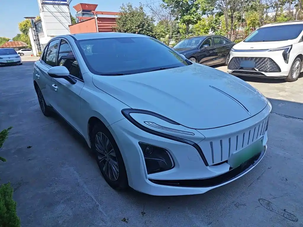 Hongqi Hongqi E-QM5 — миниатюра 4