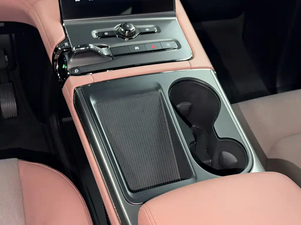 NIO EC6 — миниатюра 14