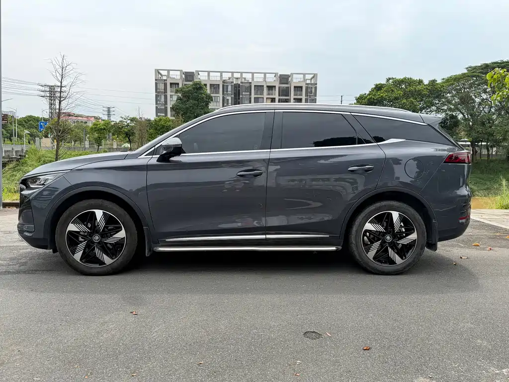 BYD Tang New Energy — миниатюра 4