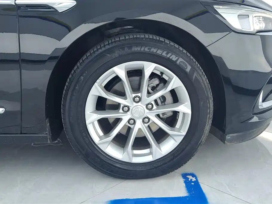 Buick LaCrosse 2022 552T Luxury