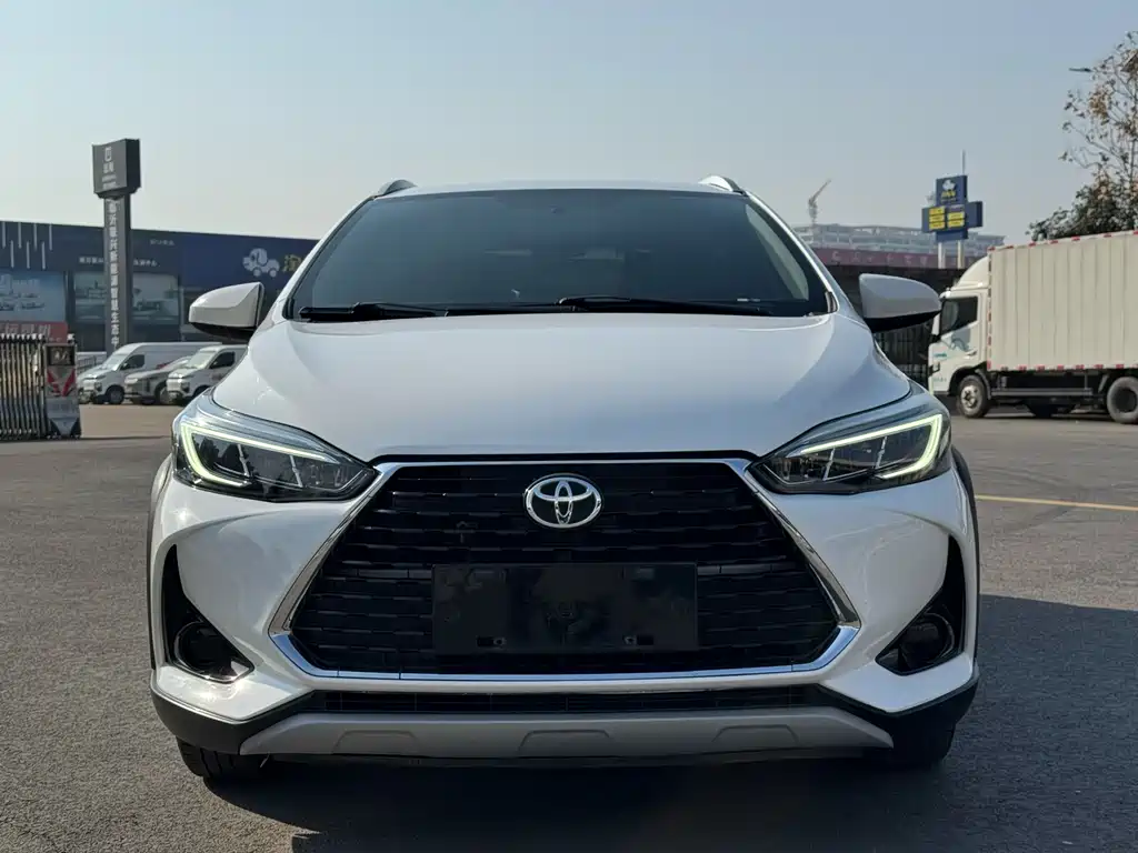 TOYOTA YARIS L ZHIXUAN