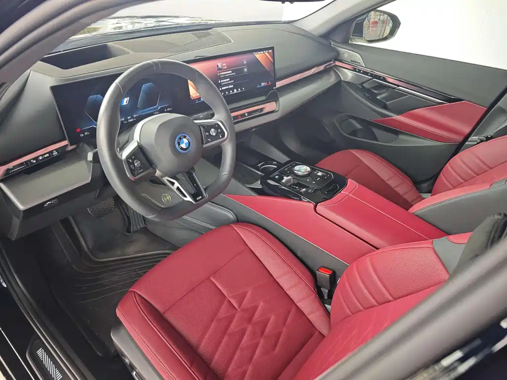 BMW i5 2025 eDrive 40L M Sport