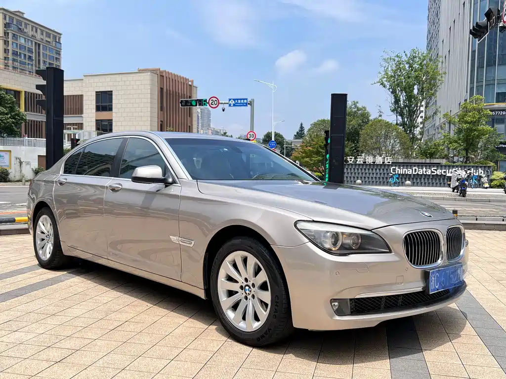 BMW 7 Series 7 2009 740Li Luxury
