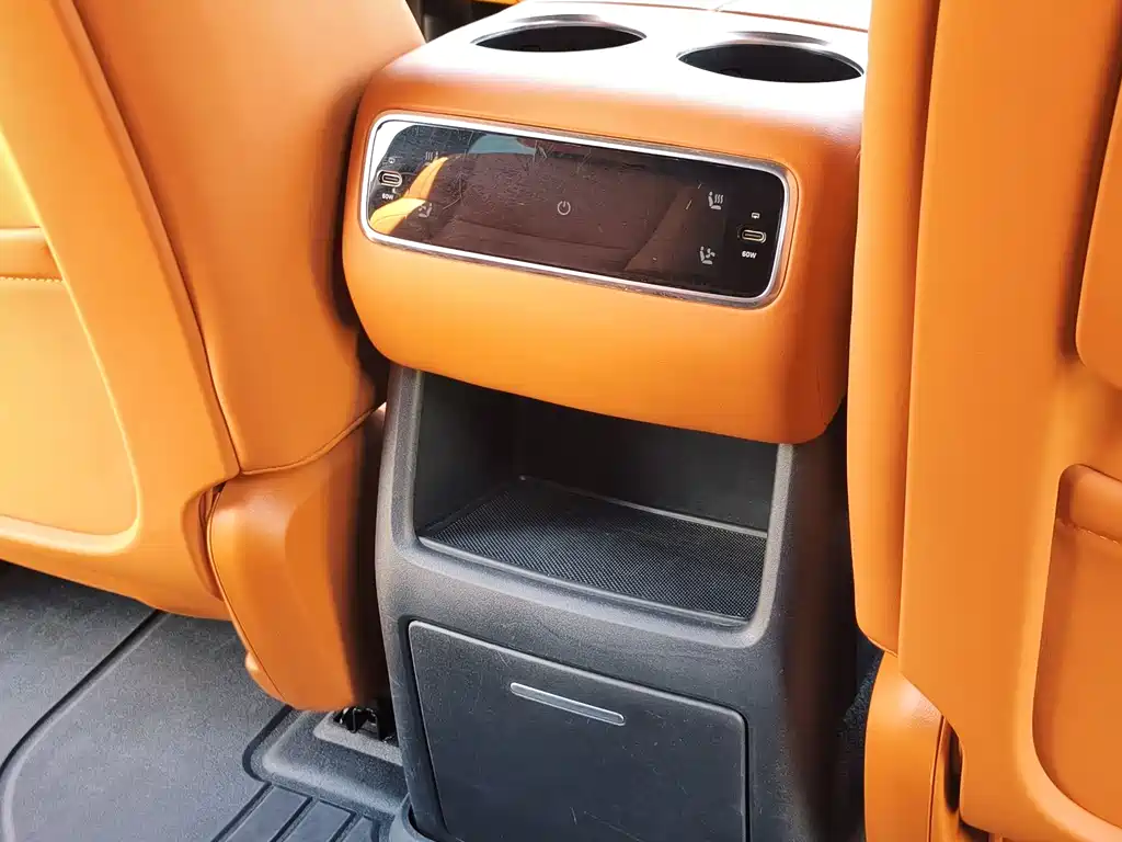 Li Auto L8 2024 Pro