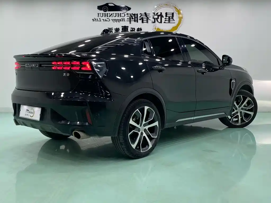 Lynk & Co 05 2.0TD 4WD Dynamic Halo, фото 9