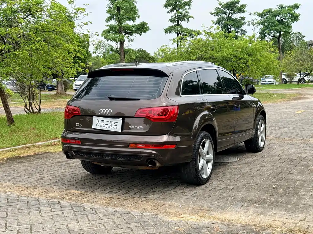Audi Q7 — миниатюра 6
