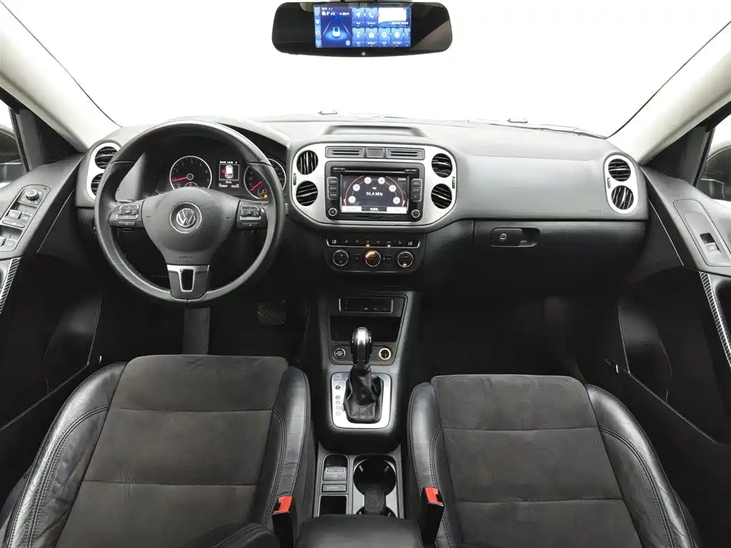 Volkswagen Tiguan 2015 2.0TSI AT Flagship