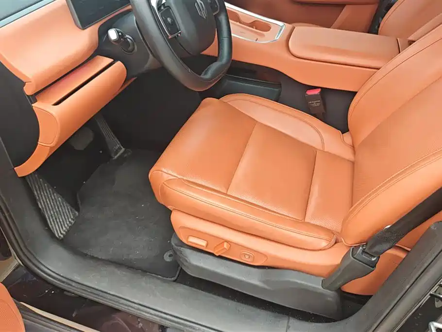 Leapmotor C16 2026 280 6 мест
