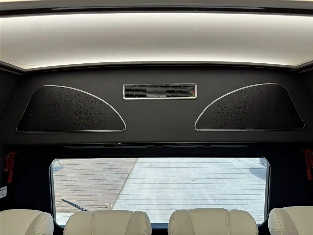 Toyota Coaster — миниатюра 39