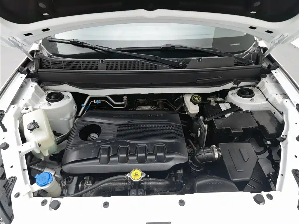 Changfeng CS9 2017 1.5L MT