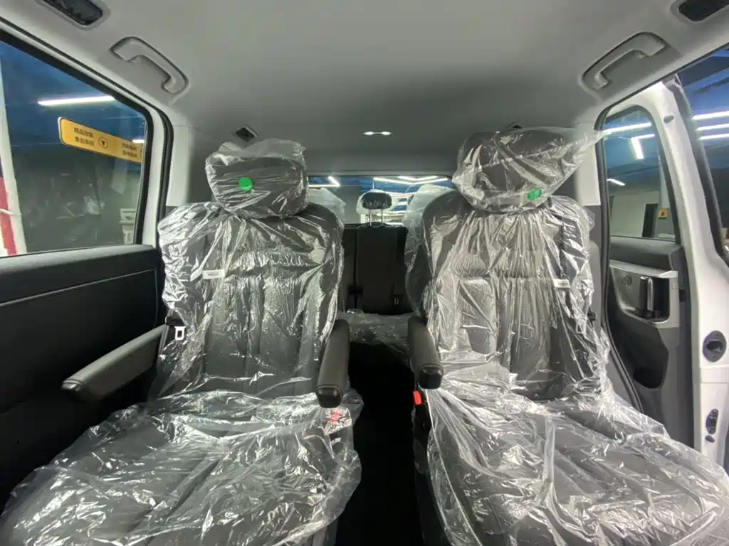 SAIC MAXUS EVERYONE 7