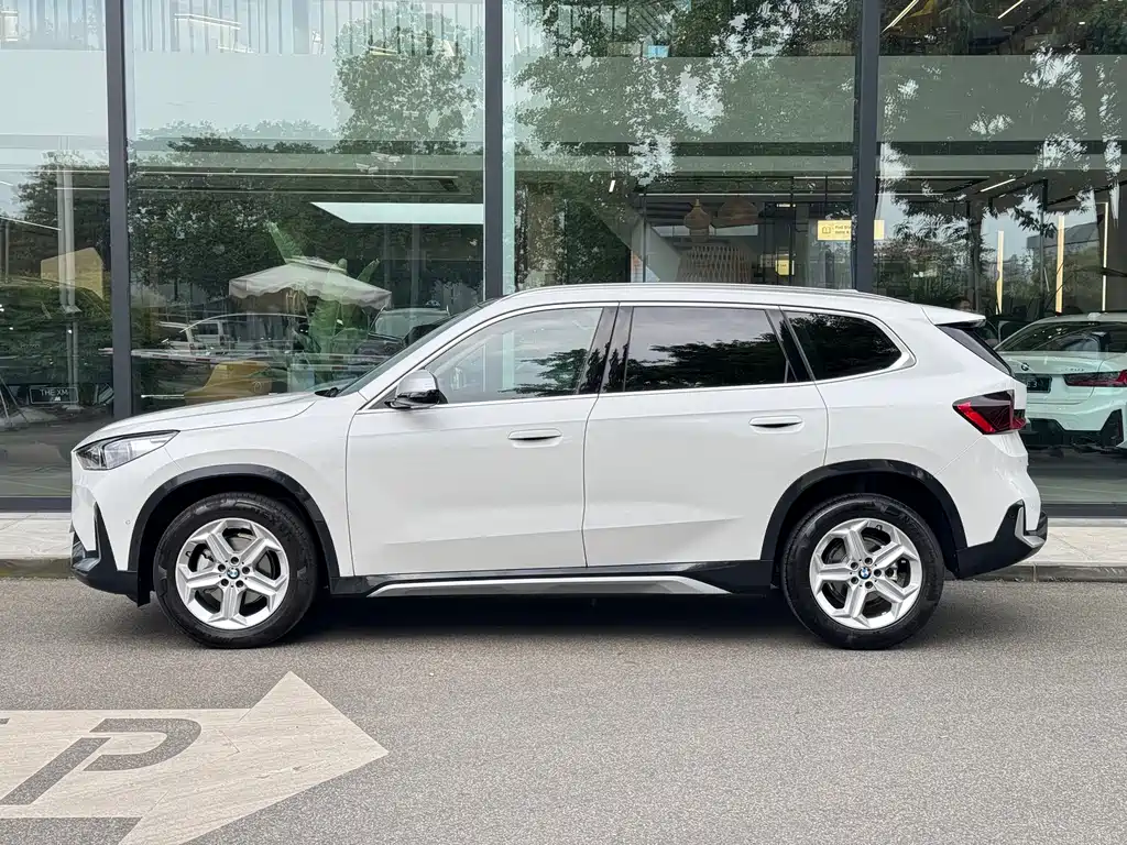 BMW X1 2024 sDrive20Li X