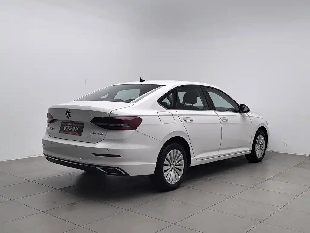 Volkswagen Lavida — миниатюра 2