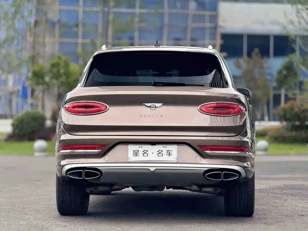 Bentley Bentayga — миниатюра 25