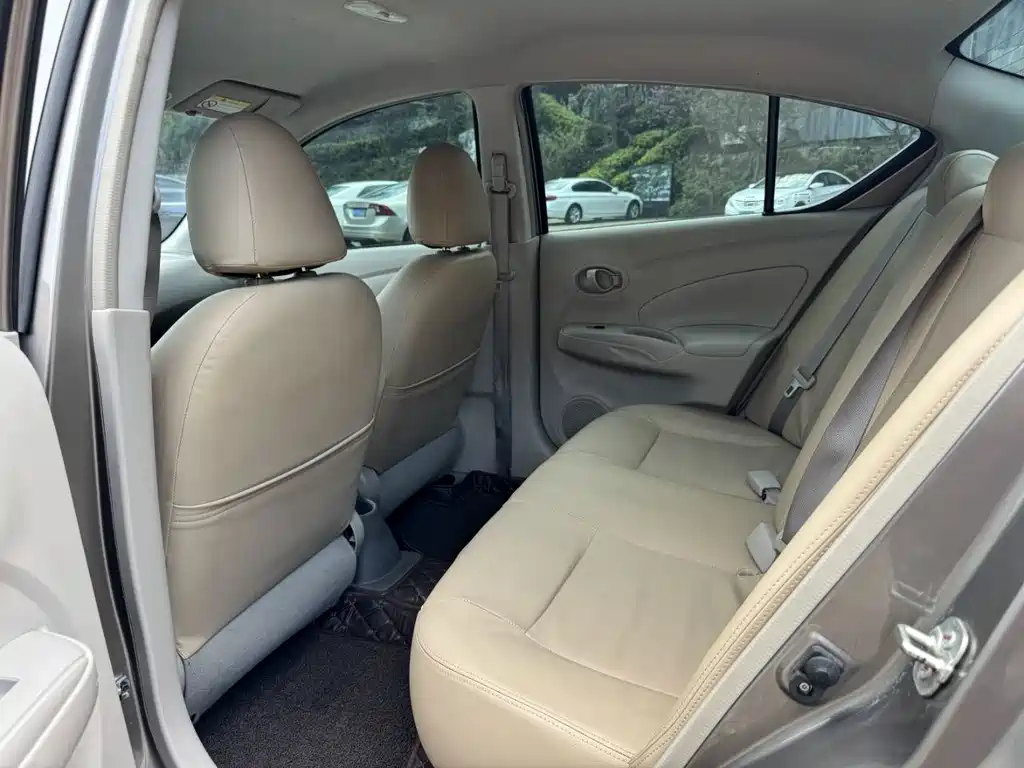 Nissan Sunny — миниатюра 6