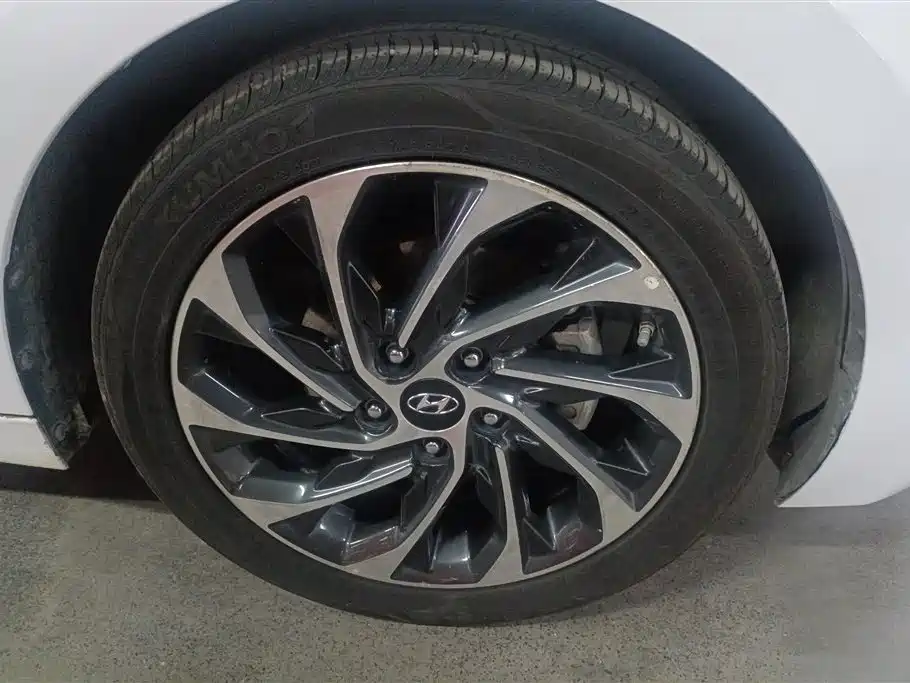 Hyundai Elantra 2019 1.4T DCT
