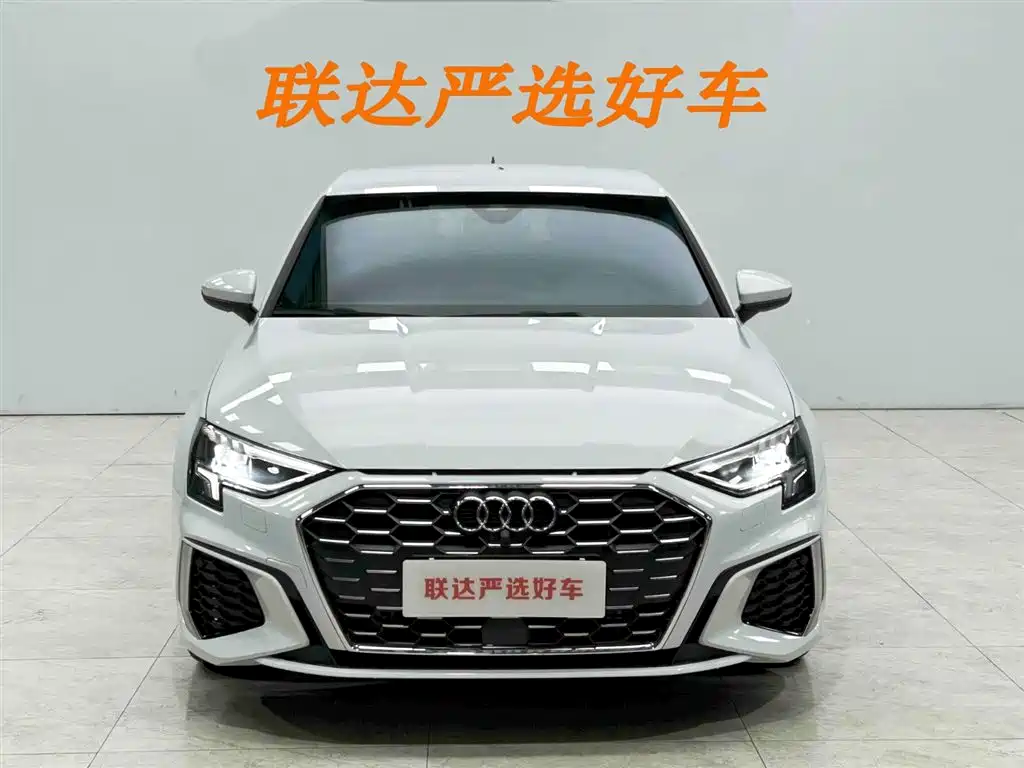 Audi A3 2023 Белый из Китая, фото 3