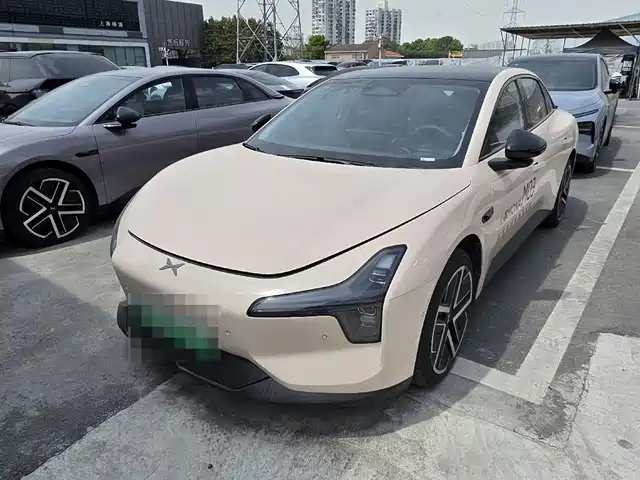 2025 Xpeng Mona M03