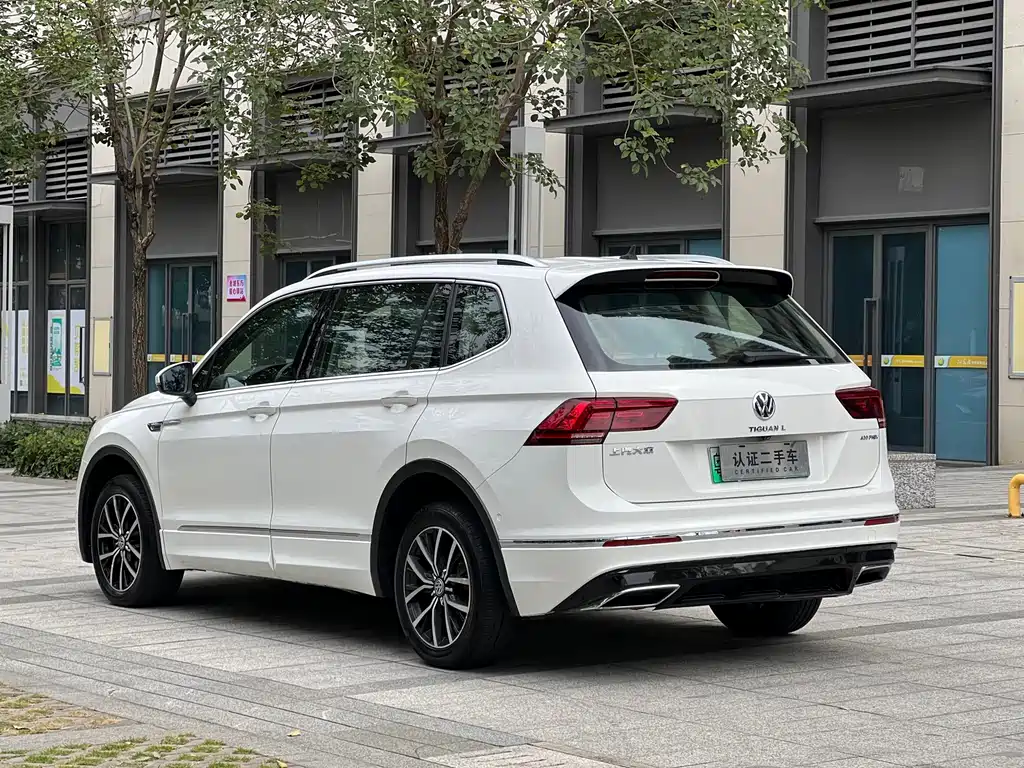VOLKSWAGEN TIGUAN L NEW ENERGY