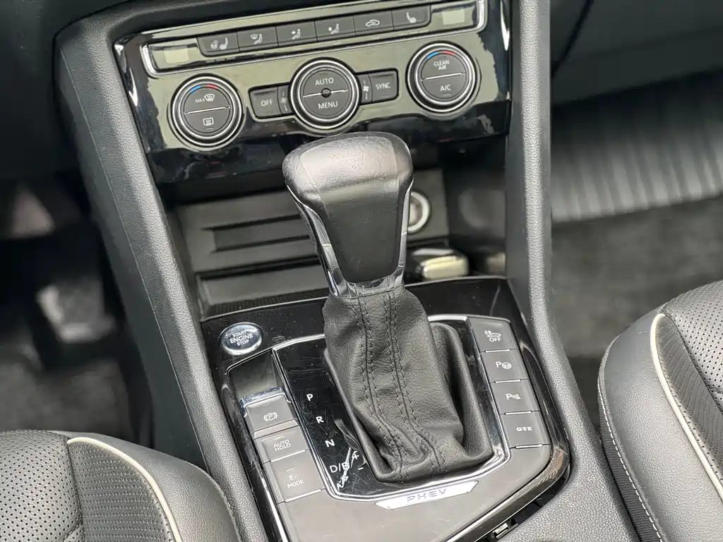 VOLKSWAGEN TIGUAN L NEW ENERGY