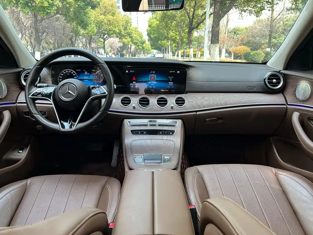 Mercedes-Benz E-Class E 2023 E 300 L Luxury